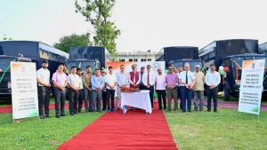 भारतद्वारा नेपाललाई कैदीबन्दी ओसारपसारका लागि १० ट्रक हस्तान्तरण
