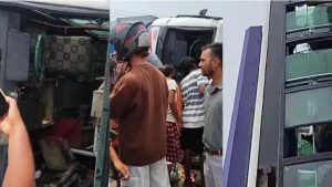जितपुरसिमरामा बस पल्टिँदा ८ घाइते, चालक फरार